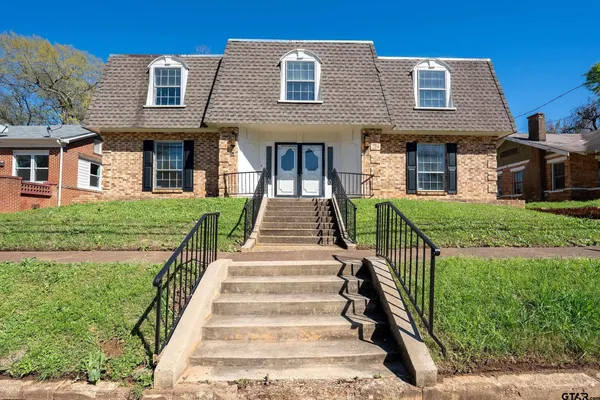 $299,995 | 238 North Main Street, Rusk, TX 75785