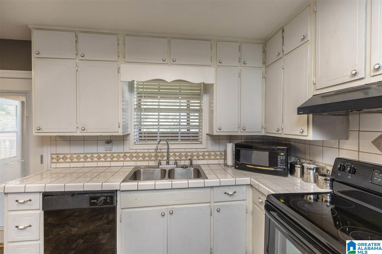 3101 Burkwood Road Fultondale, AL 35068 - Photo 7 of 25
