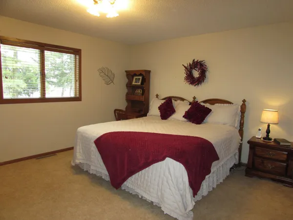 $335,000 | 1550 Charles Street, Fairmont, MN 56031