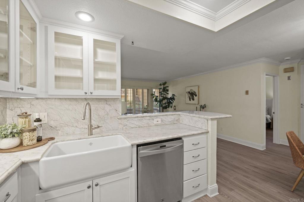 6006 Rancho Mission Road, Unit 283 San Diego, CA 92108 - Photo 10 of 28