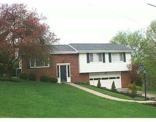 2352 Willowbrook Road Upper St. Clair, PA 15241 - Photo 1 of 8 Exterior Front.