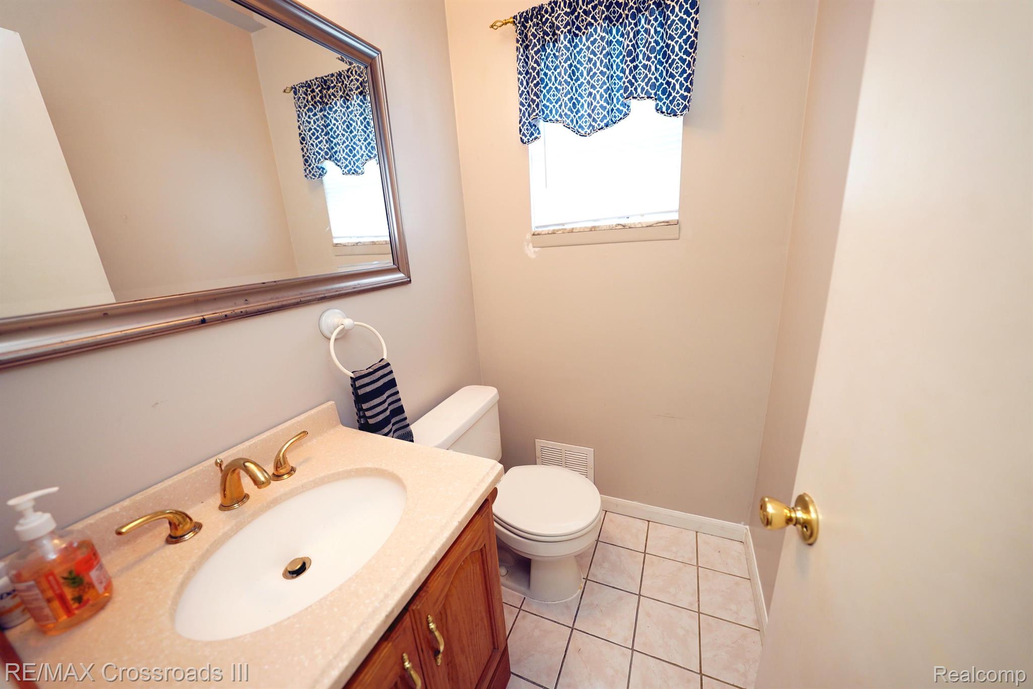 22050 Elwell Road Belleville, MI 48111 - Photo 12 of 17 Gallery Image 12