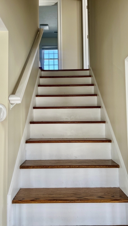 8 Vista Circle Rutland, MA 01543 - Photo 12 of 32