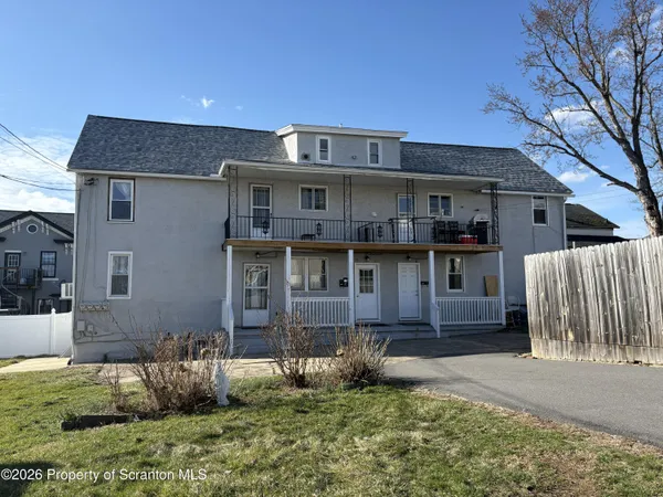 $1,100 | 107 Homestead Street, Dunmore, PA 18512