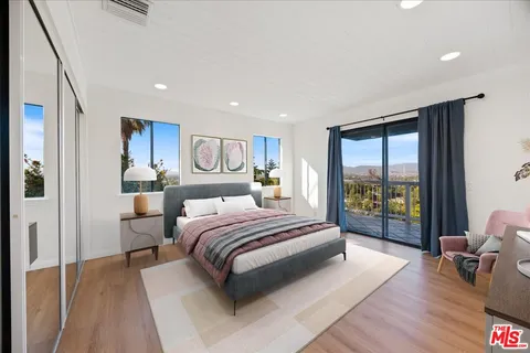 $9,450 | 3630 Roberts View Place, Studio City, CA 91604