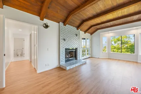 $9,450 | 3630 Roberts View Place, Studio City, CA 91604