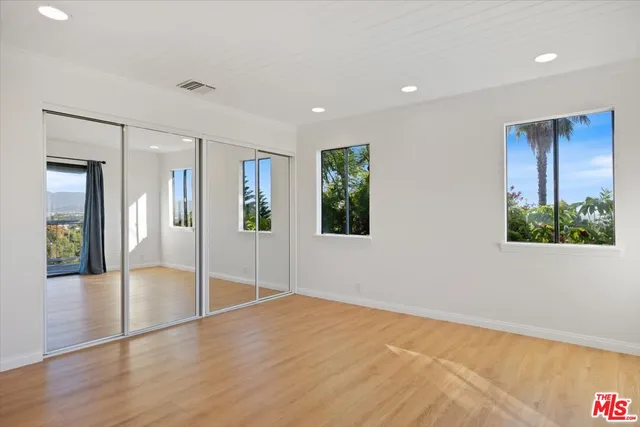 $9,450 | 3630 Roberts View Place, Studio City, CA 91604