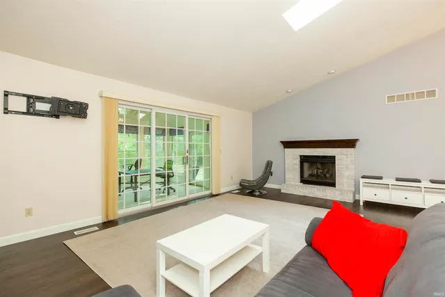 $399,999 | 51267 Pembridge Court, Granger, IN 46530