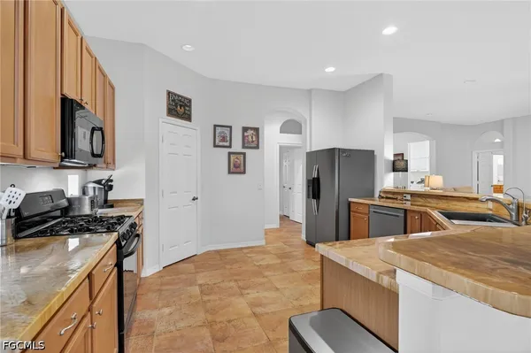 $8,000 | 11801 Pine Timber Lane, Fort Myers, FL 33913