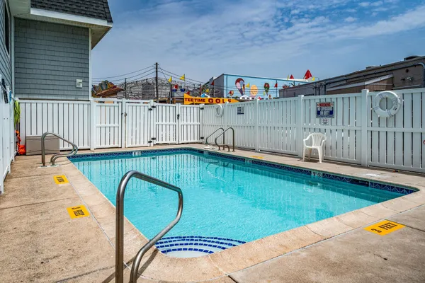 $949,900 | 633 Wayne Avenue, Unit 41, Ocean City, NJ 08226