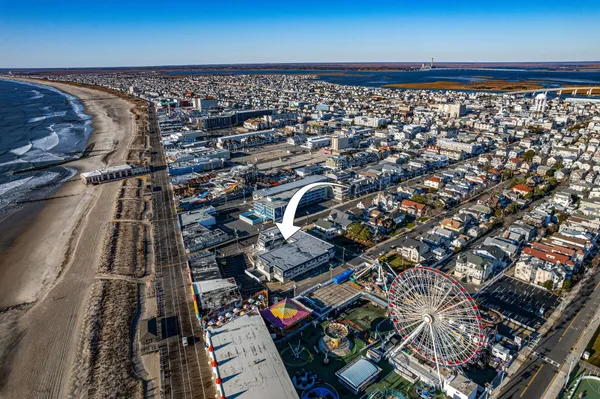 $949,900 | 633 Wayne Avenue, Unit 41, Ocean City, NJ 08226
