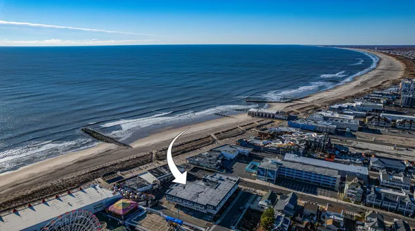 $949,900 | 633 Wayne Avenue, Unit 41, Ocean City, NJ 08226