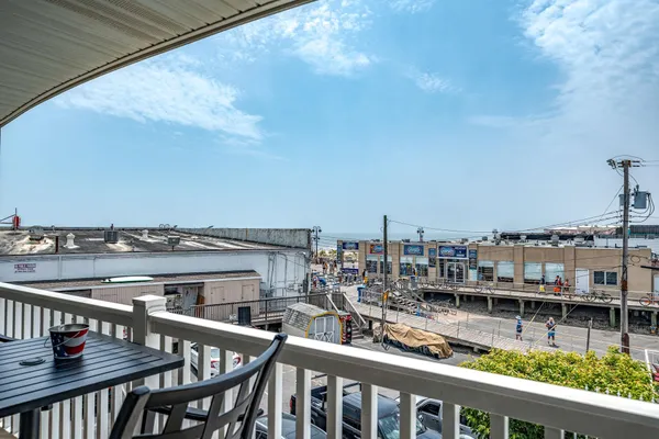 $949,900 | 633 Wayne Avenue, Unit 41, Ocean City, NJ 08226