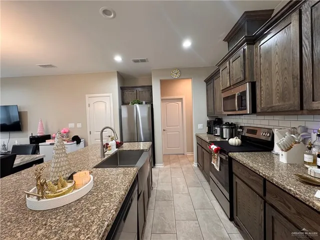 $1,750 | 1306 East Sonador Drive South, Edinburg, TX 78542