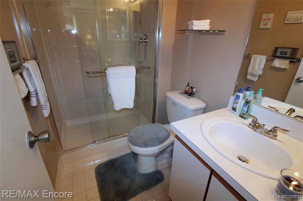 24060 Middlebelt Road, Unit 23 Farmington Hills, MI 48336 - Photo 11 of 13