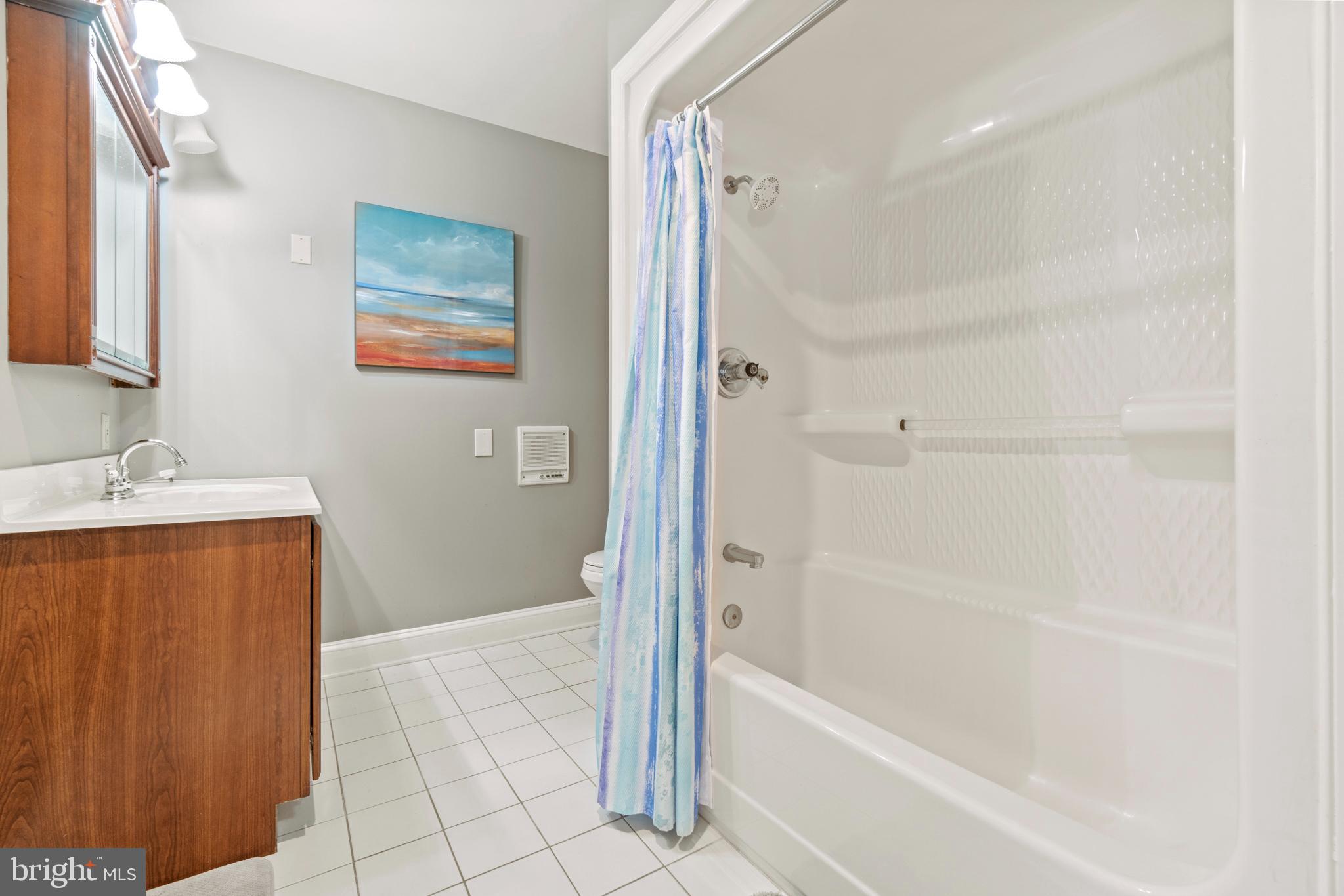 20 Betts Road Stafford, VA 22554 - Photo 19 of 65 Ensuite Bathroom for Bedroom 1 on Main Level