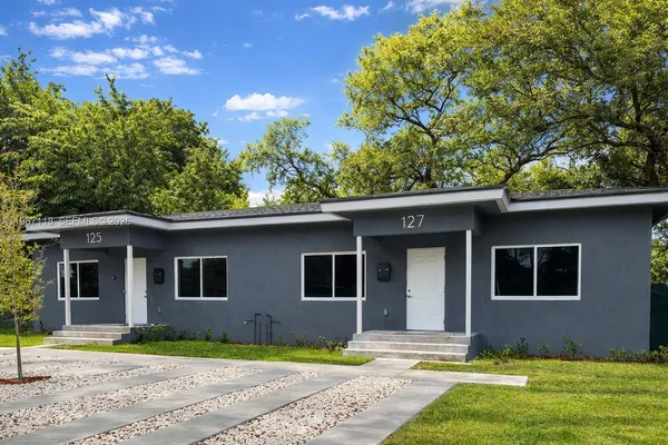 $3,900 | 127 Northeast 184th Terrace, Unit 127, Miami, FL 33179