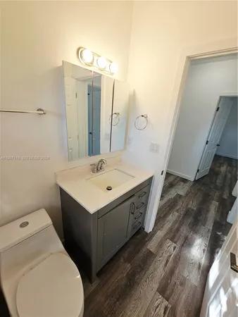 $3,900 | 127 Northeast 184th Terrace, Unit 127, Miami, FL 33179