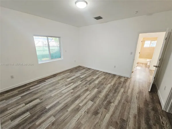 $3,900 | 127 Northeast 184th Terrace, Unit 127, Miami, FL 33179