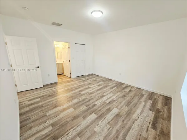 $3,900 | 127 Northeast 184th Terrace, Unit 127, Miami, FL 33179