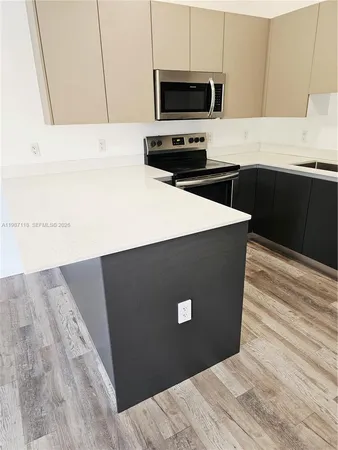 $3,900 | 127 Northeast 184th Terrace, Unit 127, Miami, FL 33179
