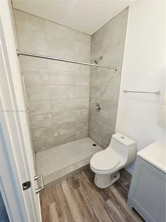 $3,900 | 127 Northeast 184th Terrace, Unit 127, Miami, FL 33179