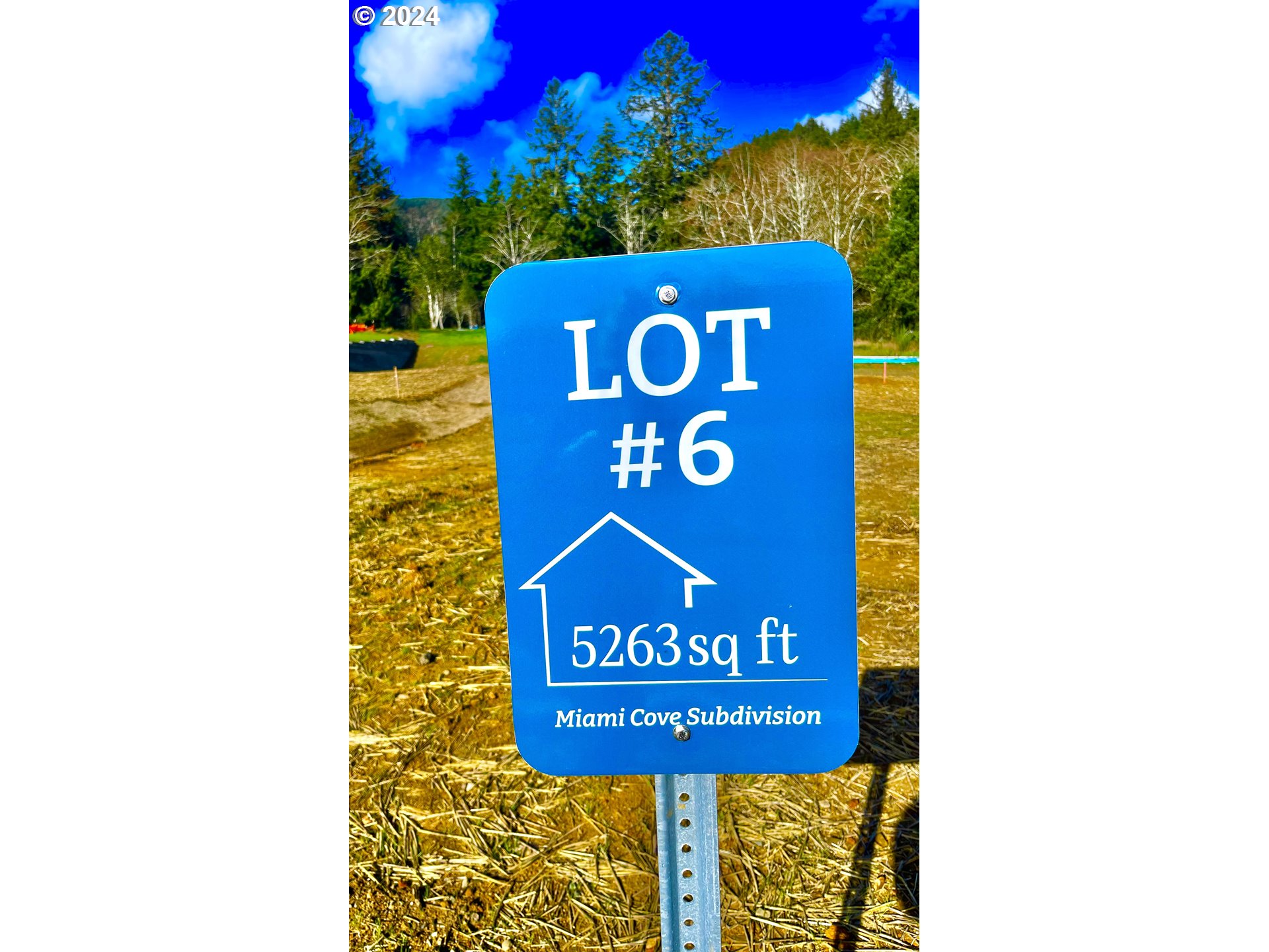 501 Garibaldi Avenue, Unit 6 Garibaldi, OR 97118 - Photo 24 of 24 a sign that is on the wall of a building