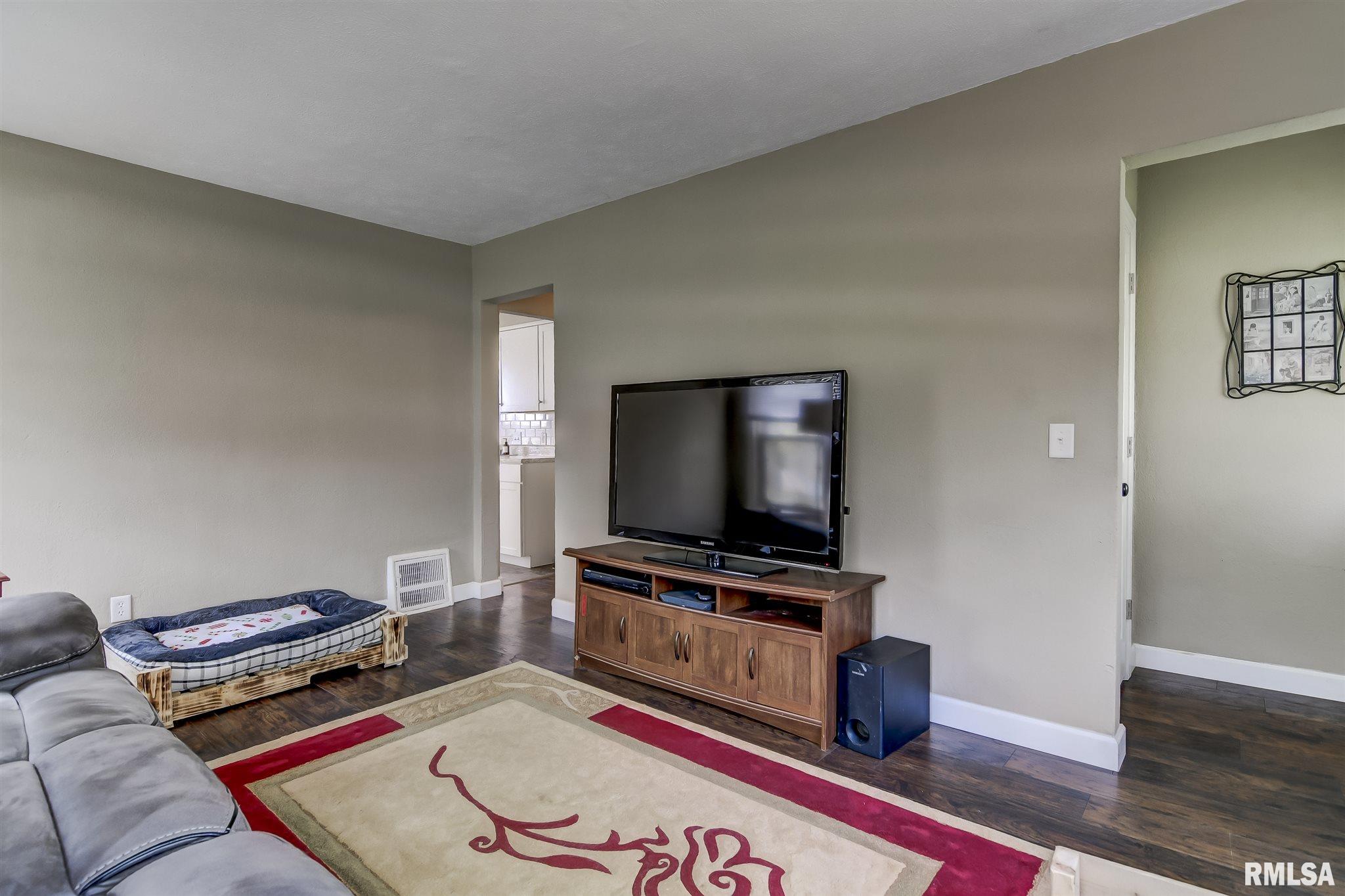 3501 Sherman Street Springfield, IL 62703 - Photo 4 of 36