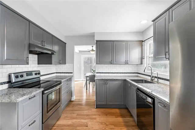 $285,000 | 10239 Robinson Street, Overland Park, KS 66212