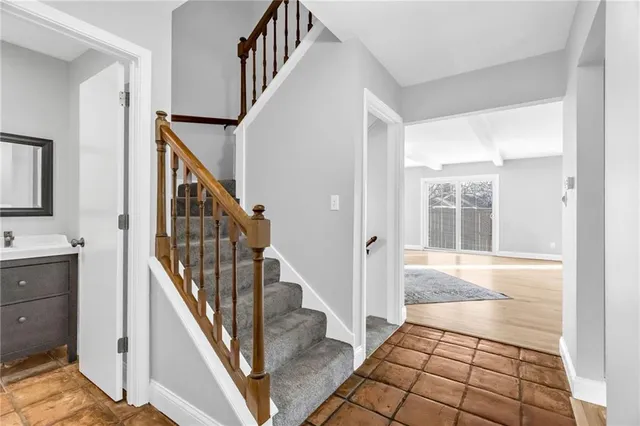 $285,000 | 10239 Robinson Street, Overland Park, KS 66212