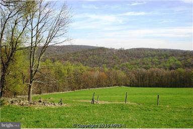 12424 Pleasant Valley Road Smithsburg, MD 21783 - Photo 1 of 8 Exterior (General)