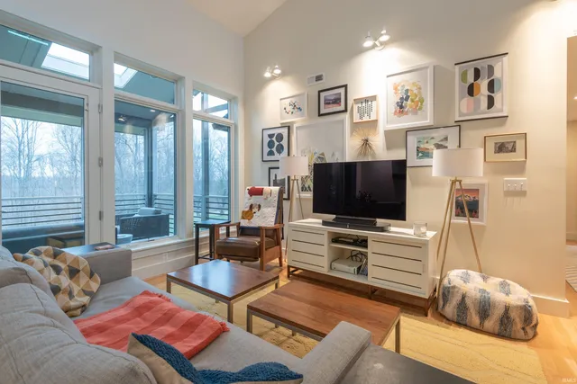 $649,000 | 5771 East Kings Road, Bloomington, IN 47408