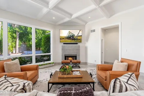 $1,395,000 | 3120 East San Juan Avenue, Phoenix, AZ 85016
