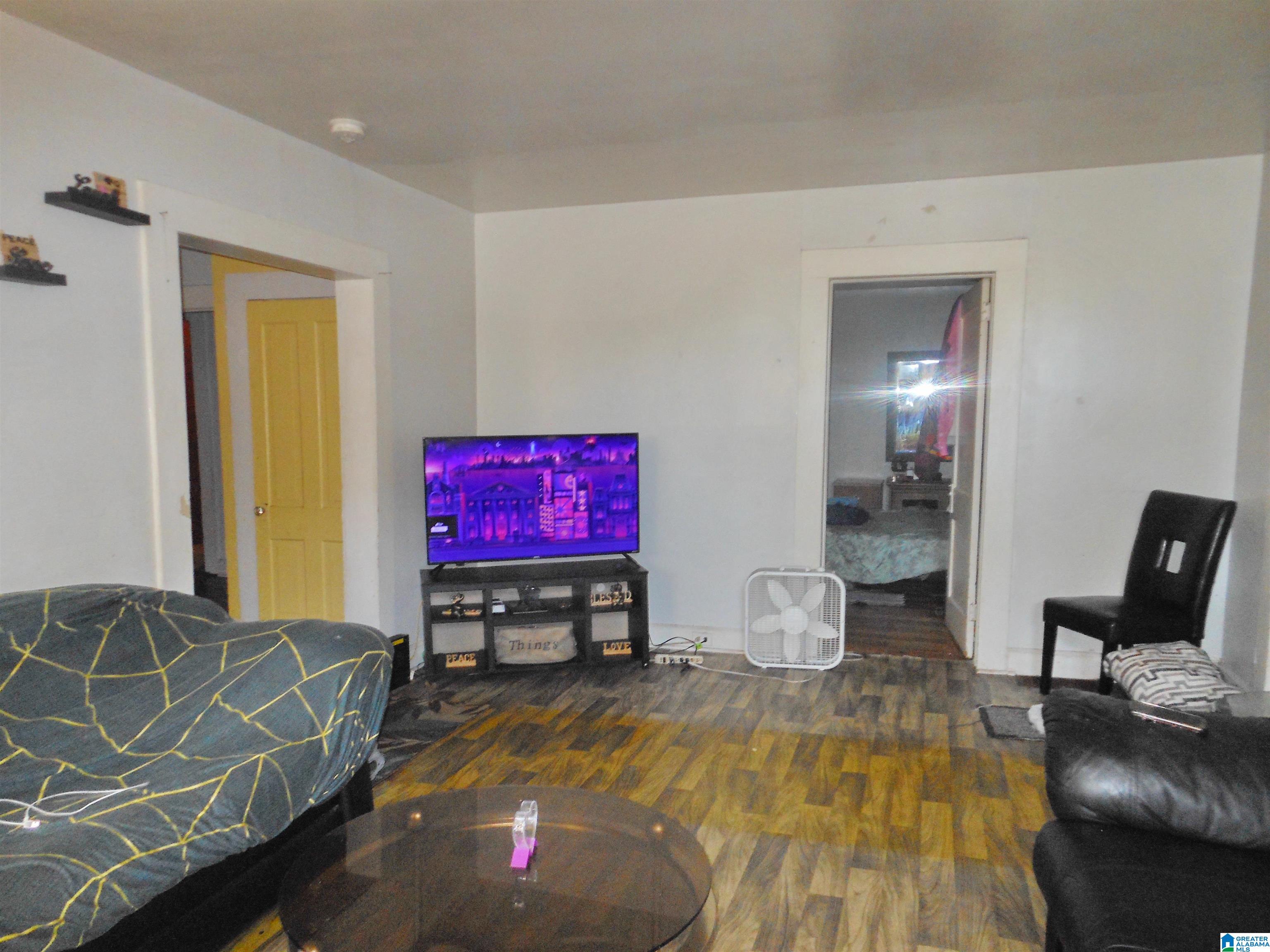 2709 30th Street Southwest Birmingham, AL 35208 - Photo 4 of 8