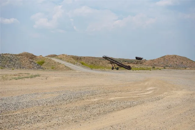 a view of a lake in middle of a house