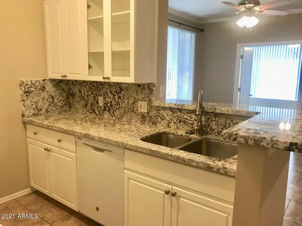 $1,295 | 1701 East Colter Street, Unit 189, Phoenix, AZ 85016