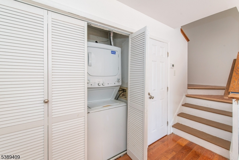 17 Livingston Road Morristown, NJ 07960 - Photo 17 of 19 a bathroom with a sink and a window