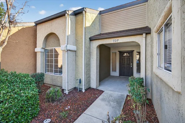 $219,000 | 5140 East Cesar Chavez Boulevard, Unit 107, Fresno, CA 93727