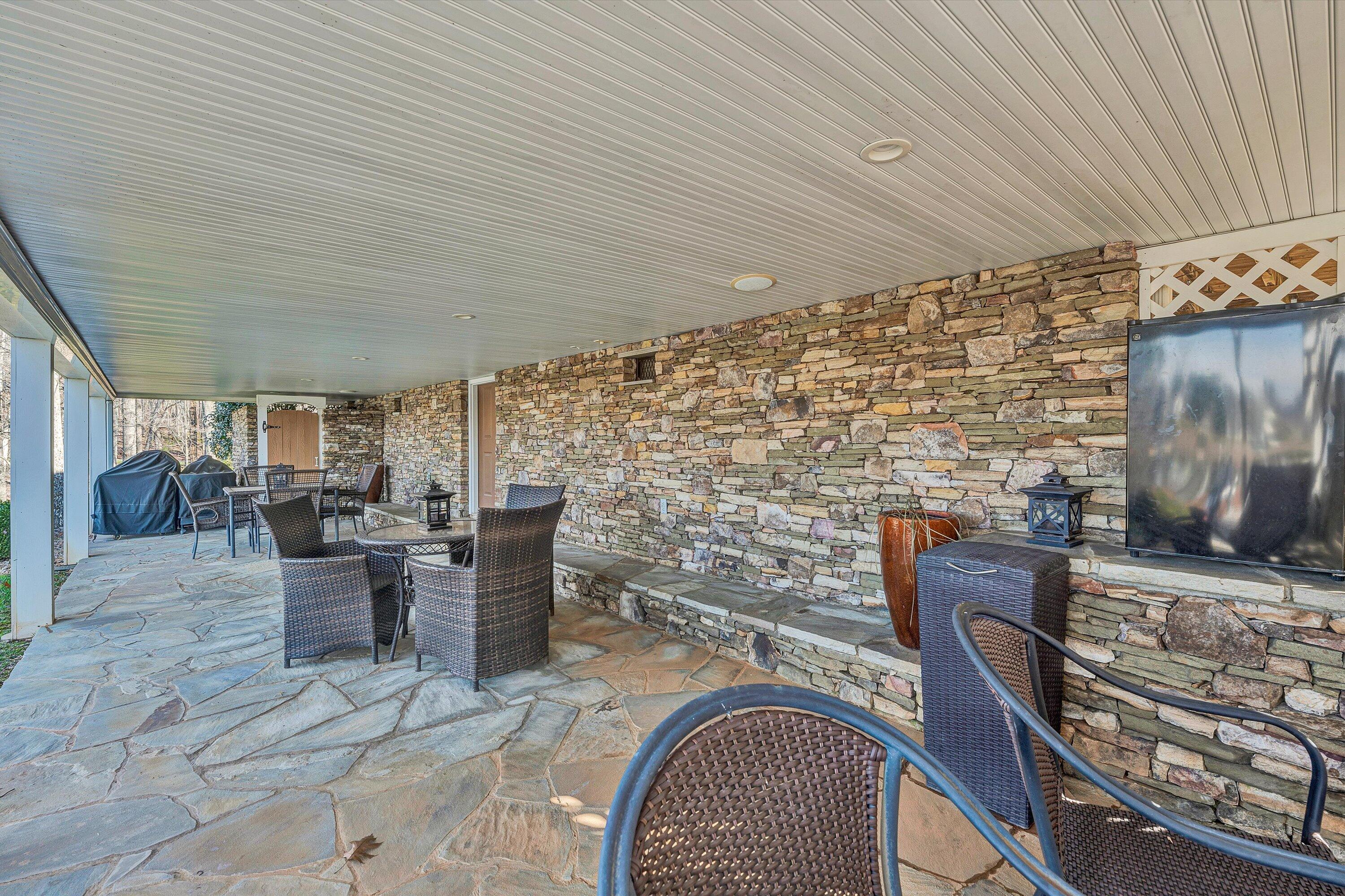 332 Fingerlake Road Penhook, VA 24137 - Photo 26 of 62 26-121920240080