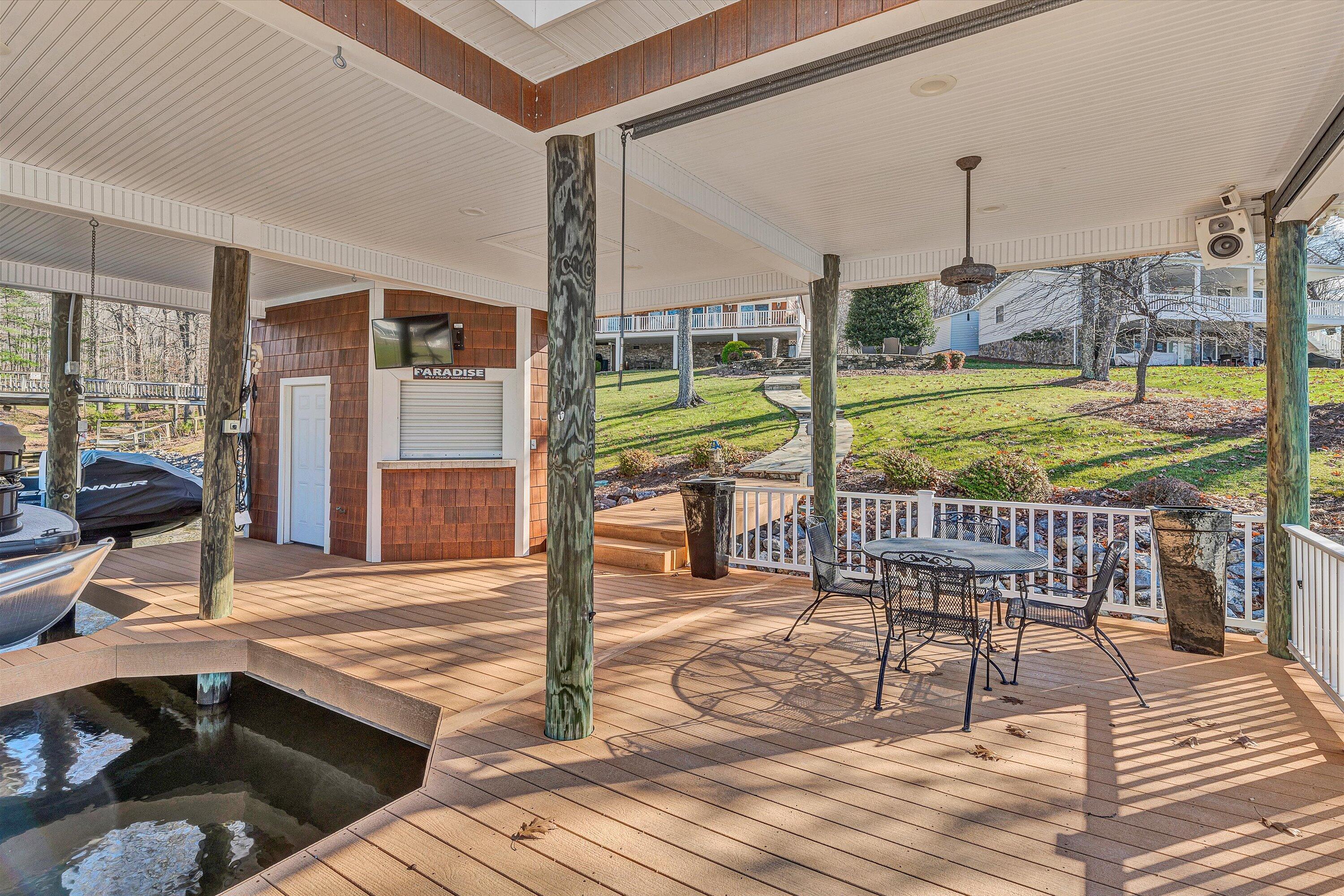 332 Fingerlake Road Penhook, VA 24137 - Photo 38 of 62 38-121920240089