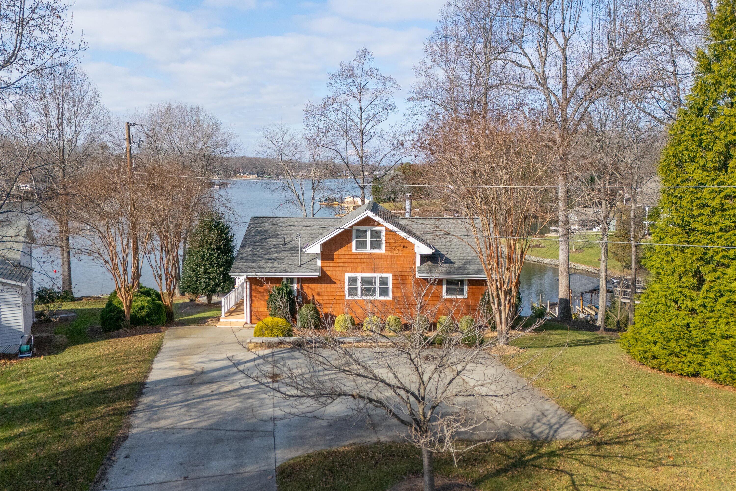 332 Fingerlake Road Penhook, VA 24137 - Photo 4 of 62 03-122020240024