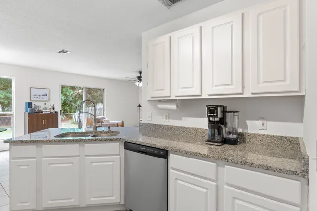 $395,000 | 9 5th Avenue, Shalimar, FL 32579