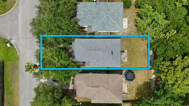 $395,000 | 9 5th Avenue, Shalimar, FL 32579