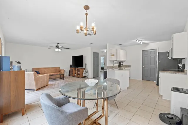 $395,000 | 9 5th Avenue, Shalimar, FL 32579