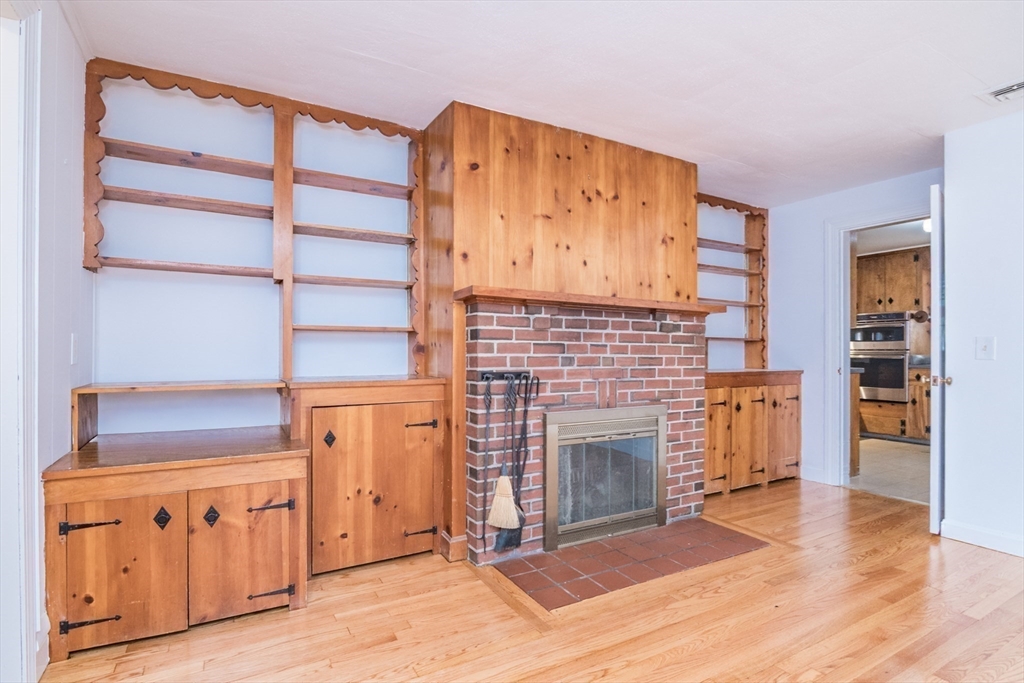 34 Hockanum Road Hadley, MA 01035 - Photo 8 of 37 Gallery Image 8