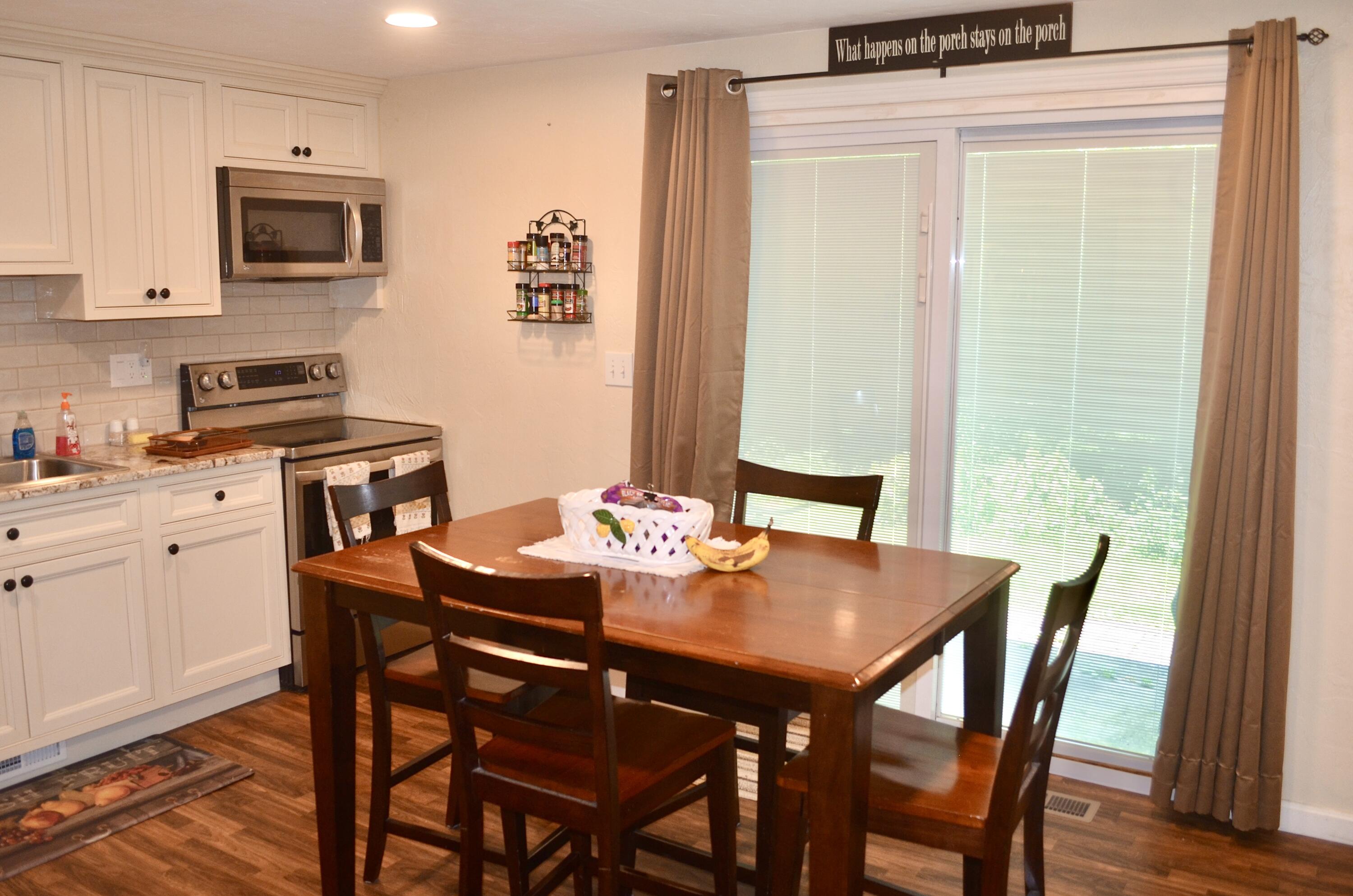 300 Falmouth Road, Unit 13B Mashpee, MA 02649 - Photo 3 of 12 Kitchen2