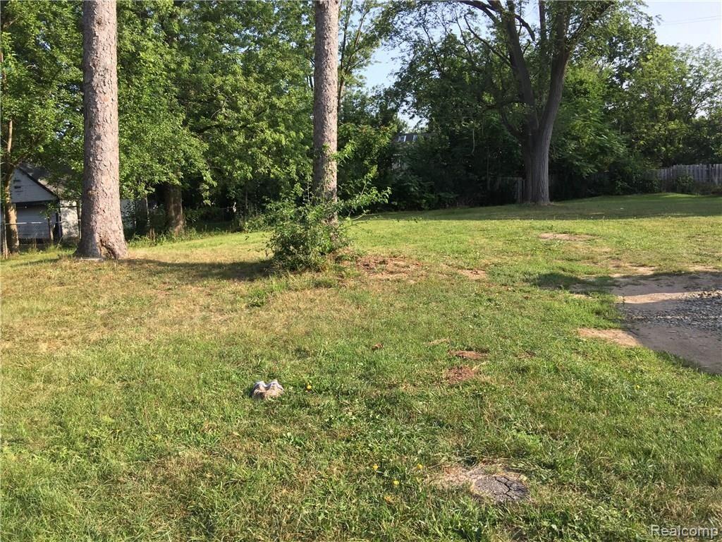 1100 Dover Road Pontiac, MI 48341 - Photo 2 of 3