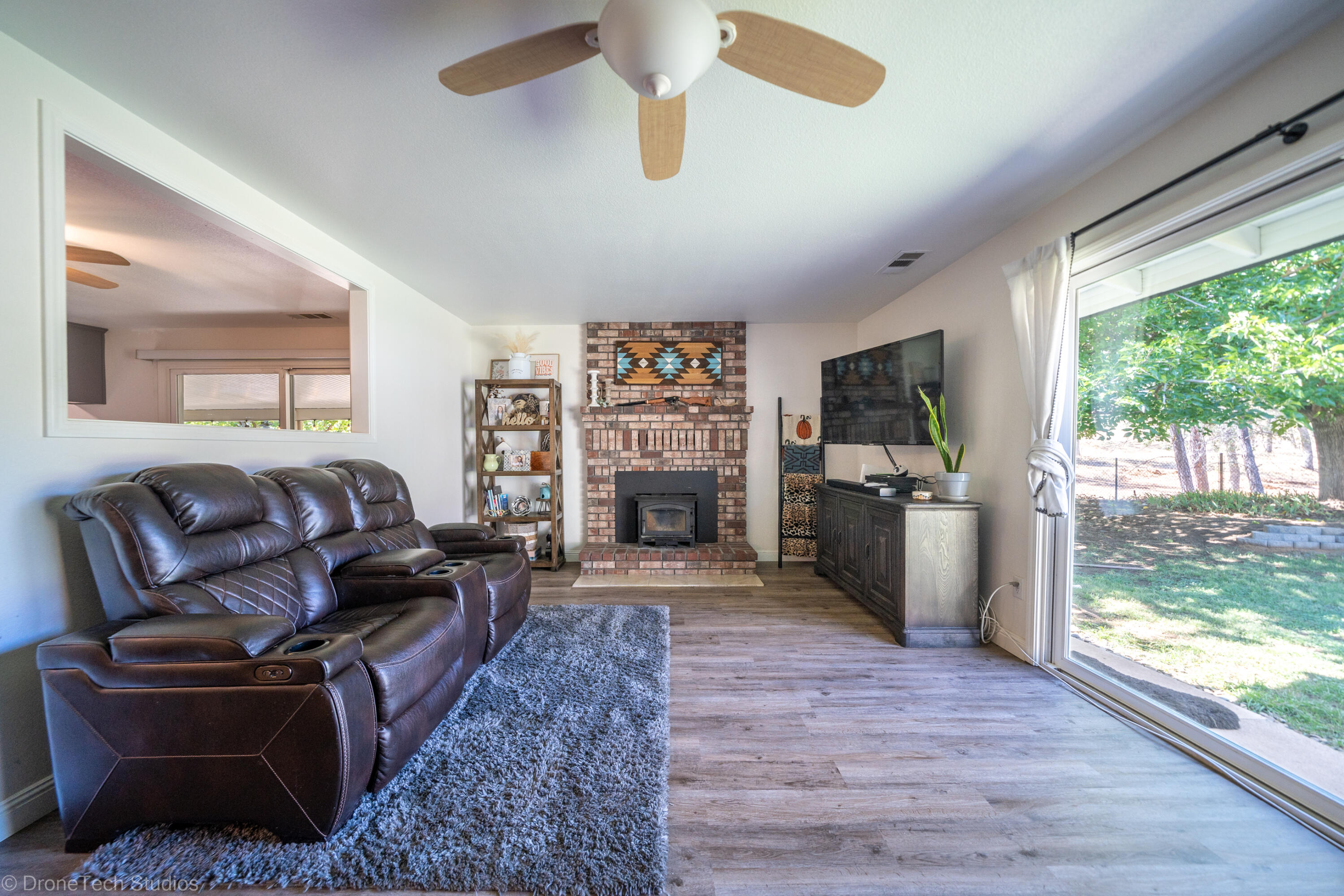 9064 Placer Road Redding, CA 96001 - Photo 12 of 74 9064 Placer Rd-14