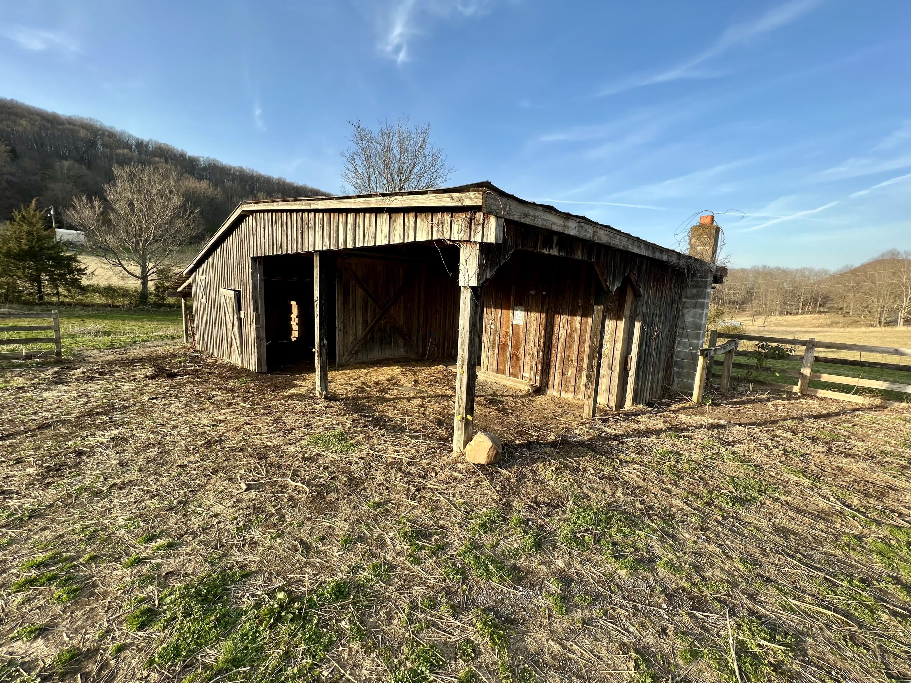 2161 Pico Road Buchanan, VA 24066 - Photo 17 of 23 1B606F8D-D01A-4FDA-BED3-CA78BABF187A_1_2