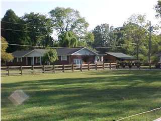 1637 Chattanooga Valley Road Flintstone, GA 30725 - Photo 1 of 7 Primary Photo